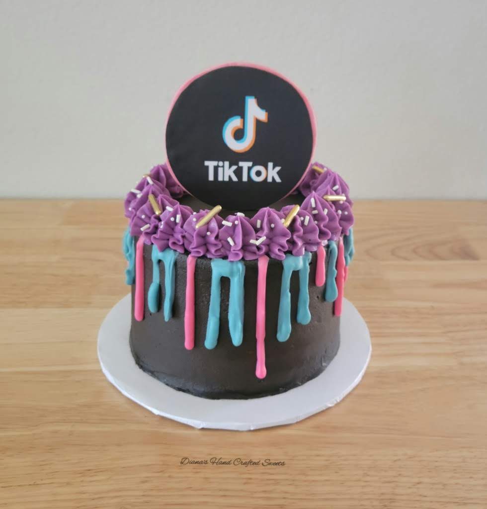 TikTok Cake